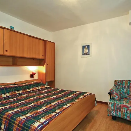 Stunning Apartment In Porec With Kitchen Apartment