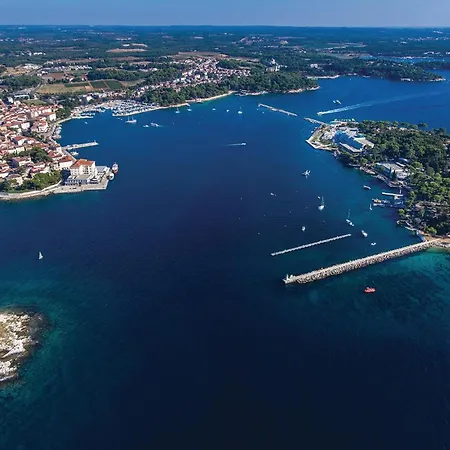 Stunning Apartment In Porec With Kitchen Nova Vas (Porec)